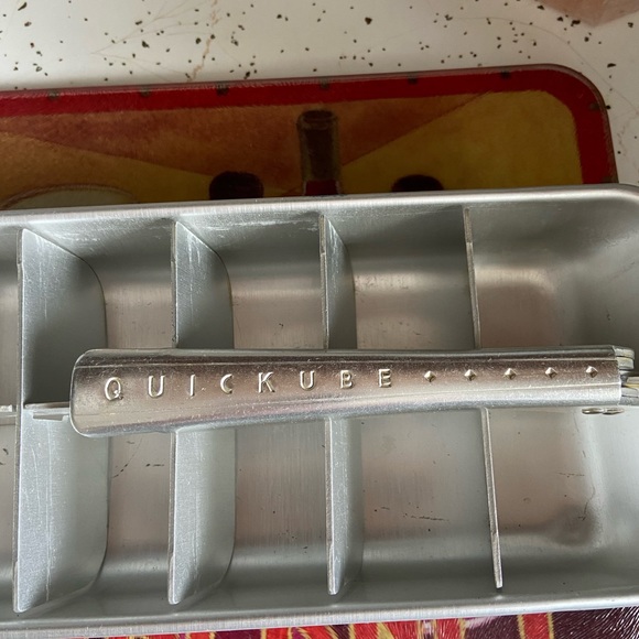 Vintage Frigidaire Metal Ice Cube Tray - Picture 3 of 4